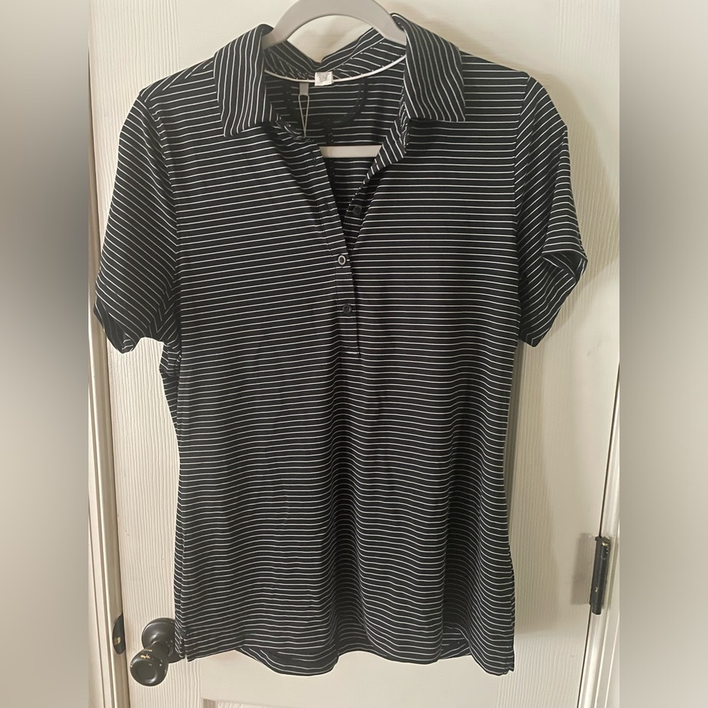 NWT Women’s size large Under Armour short sleeve top black/white stripe